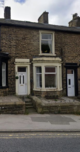 3 bedrooms Mid Terrace House with easy access for commuting - Grane Road - Haslingden